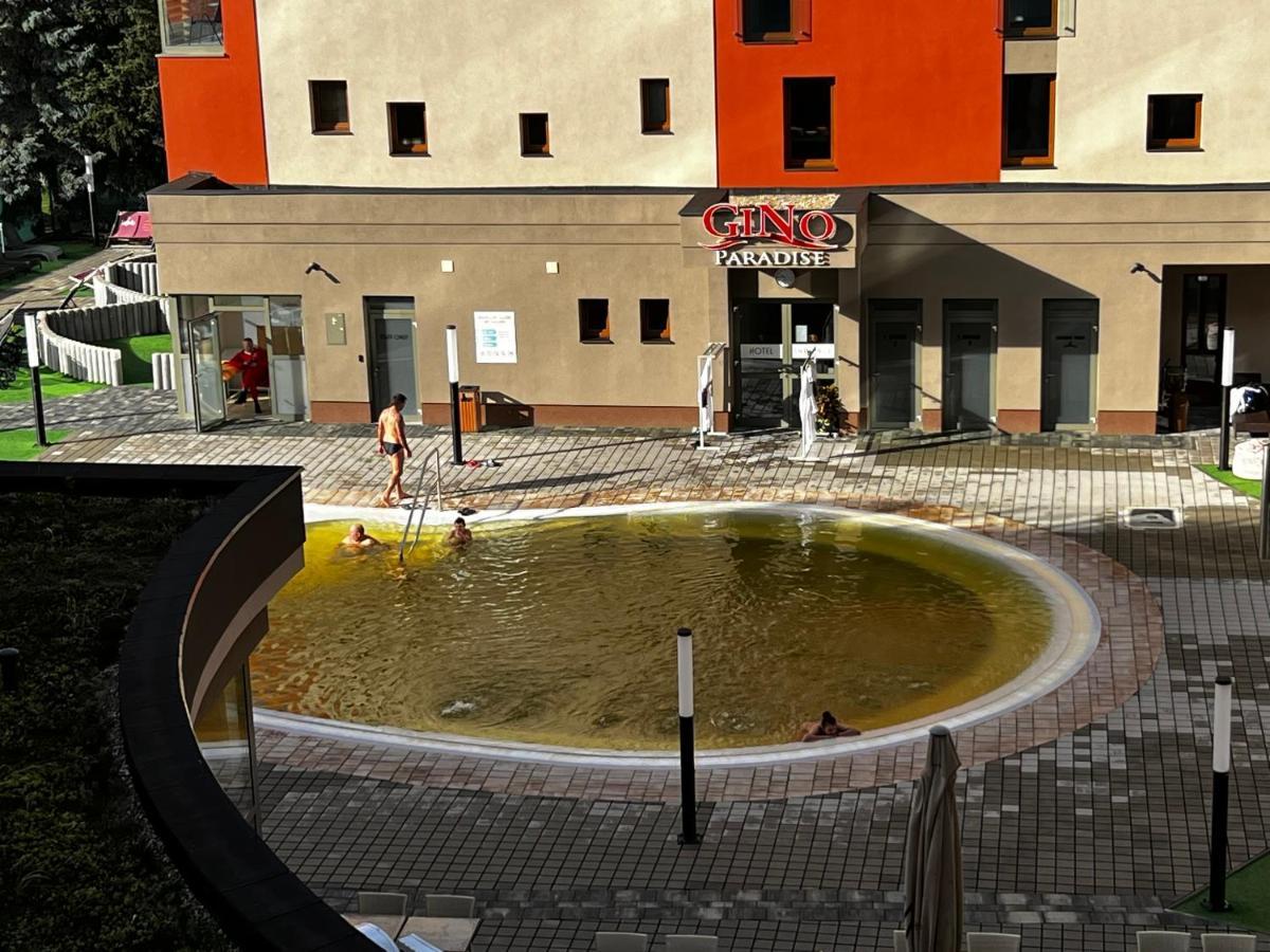 Apartment Friends Besenova - Free Swinning Pool Eksteriør billede